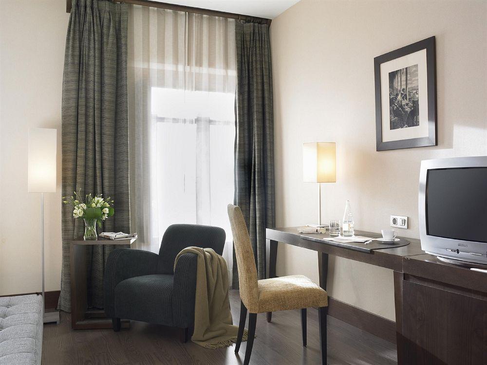 Nh Collection Leon Plaza Mayor Kamer foto